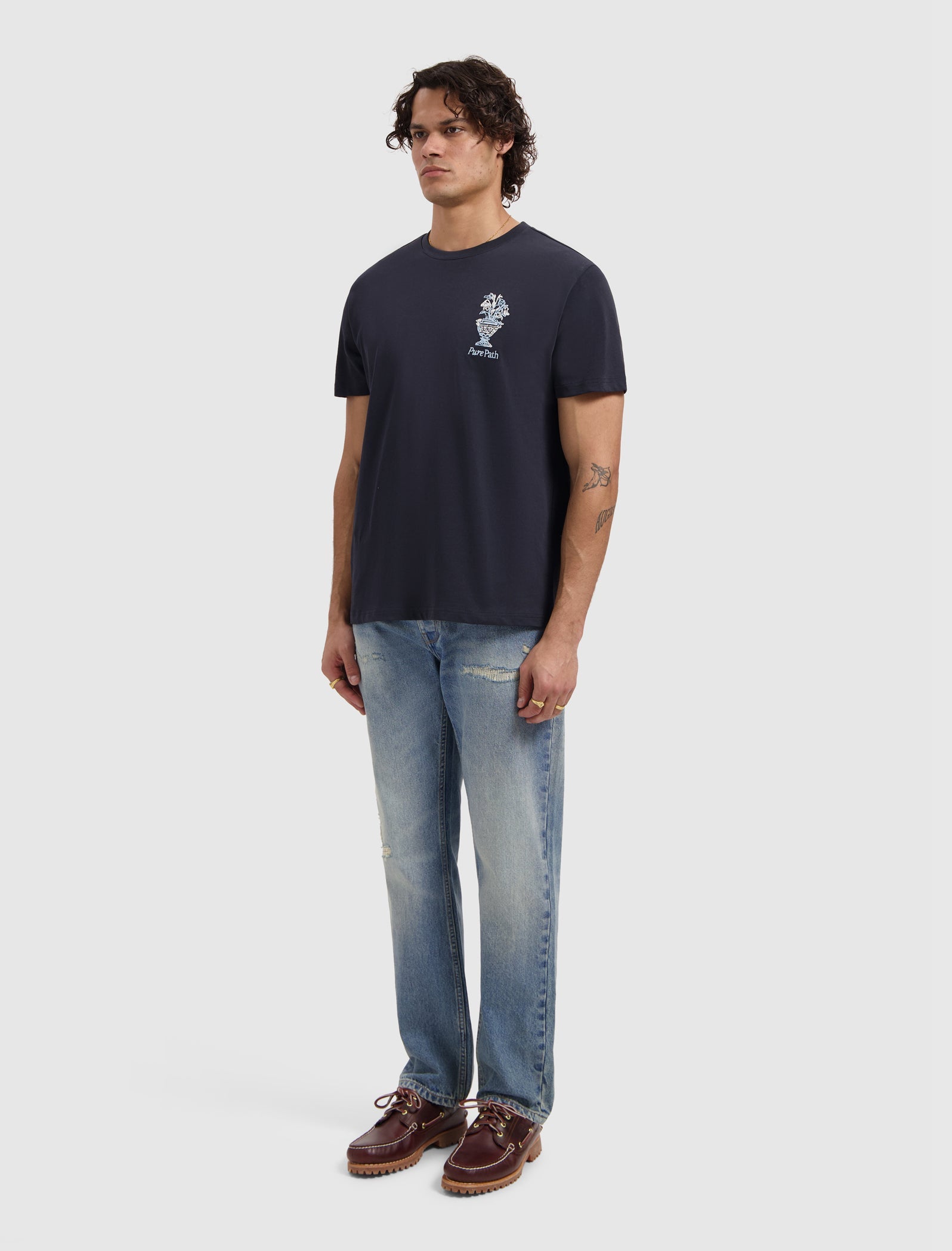 Pure Path Embroidered Vase T-shirt - Dark Navy