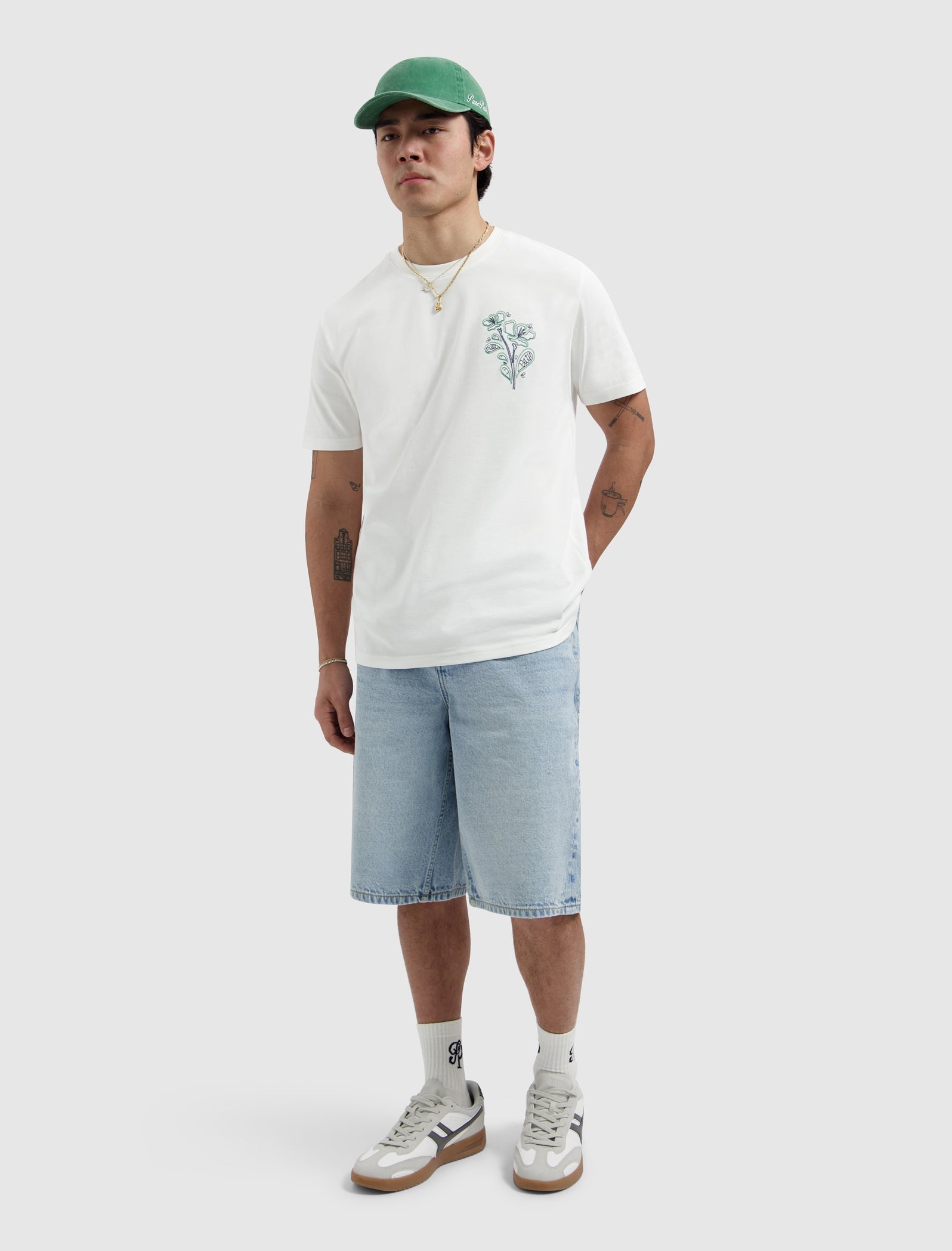 Pure Path Embroidered Flower T-shirt - Off White