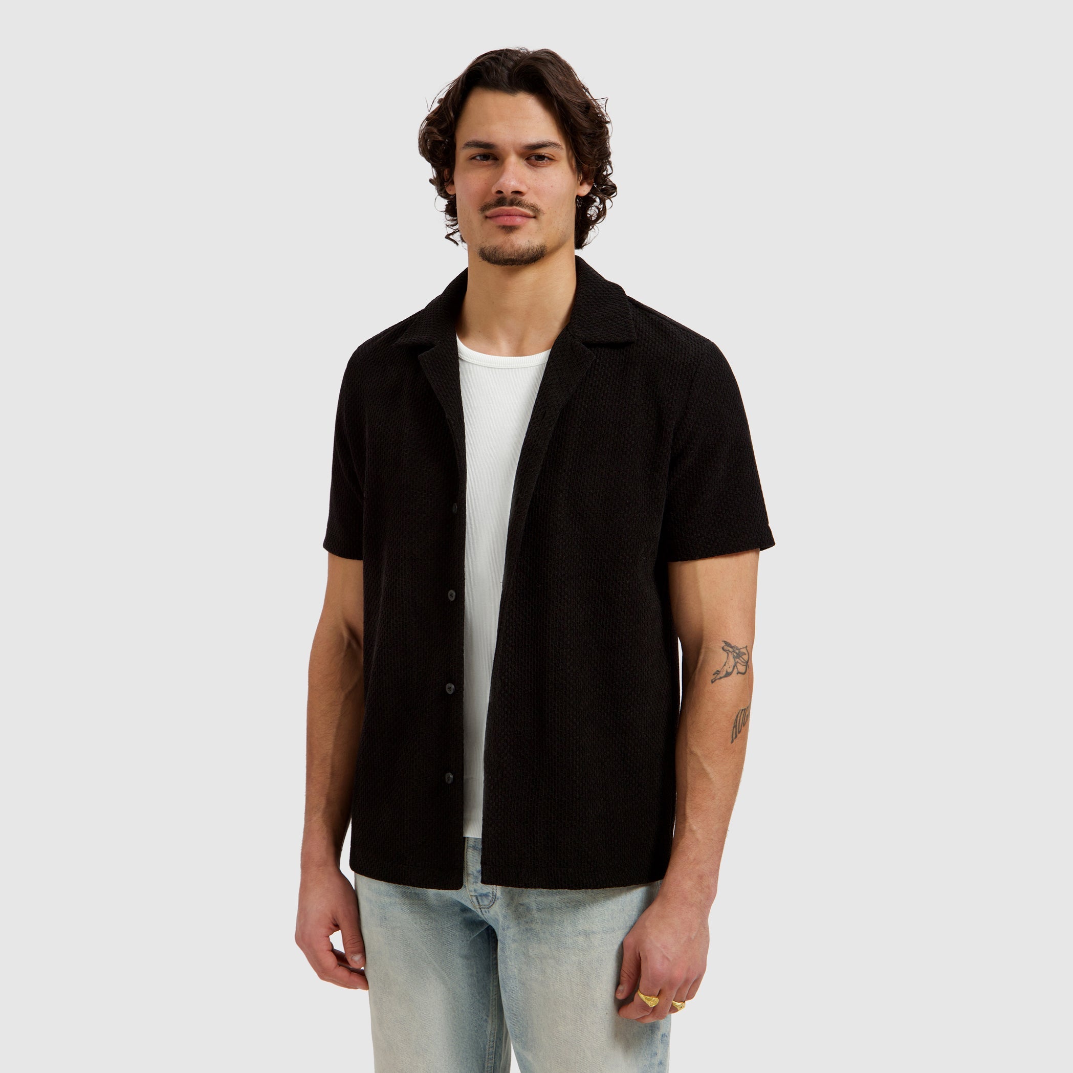 Pure Path Honeycomb Shortsleeve Shirt - Black