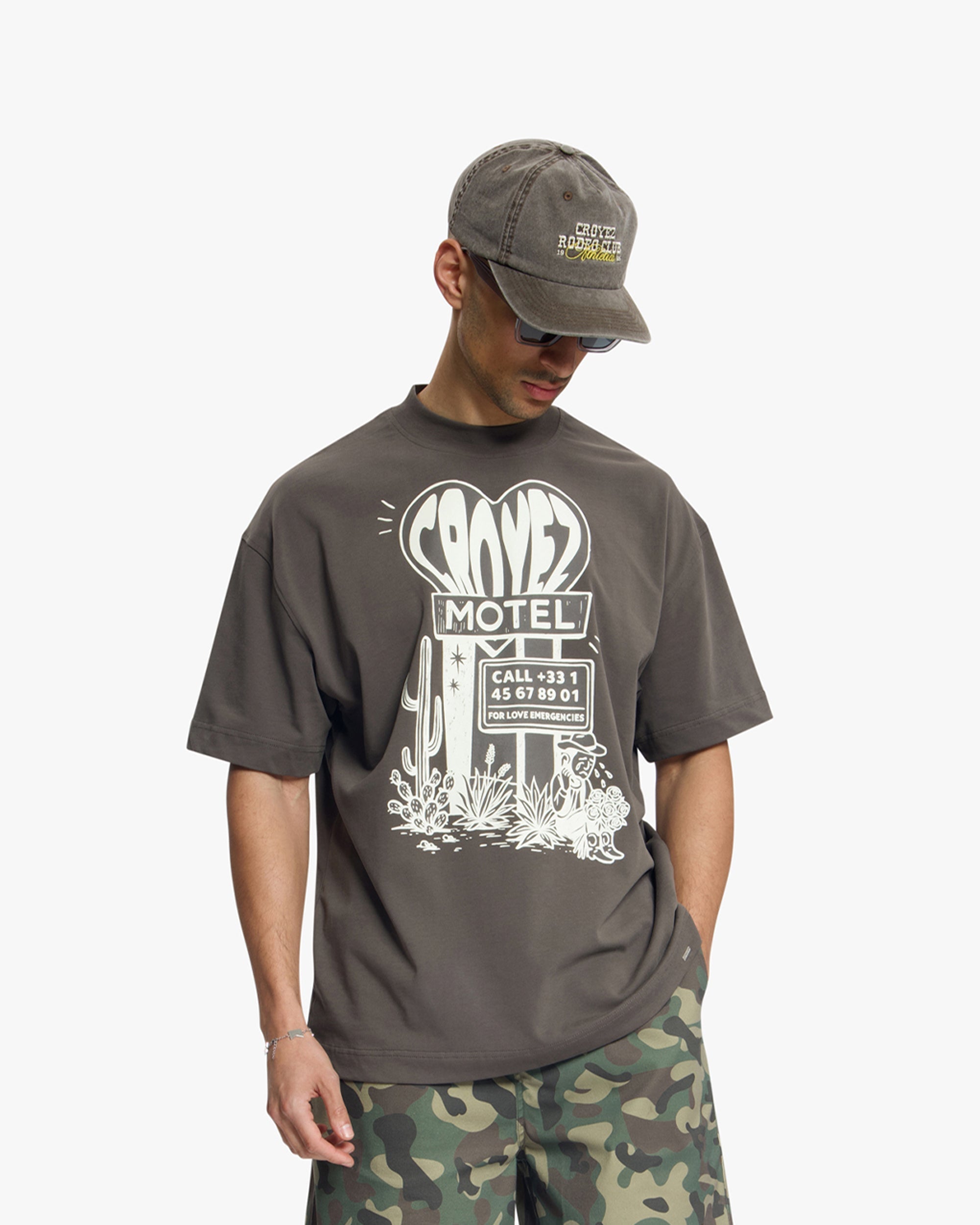 Croyez Motel T-Shirt- Washed Brown
