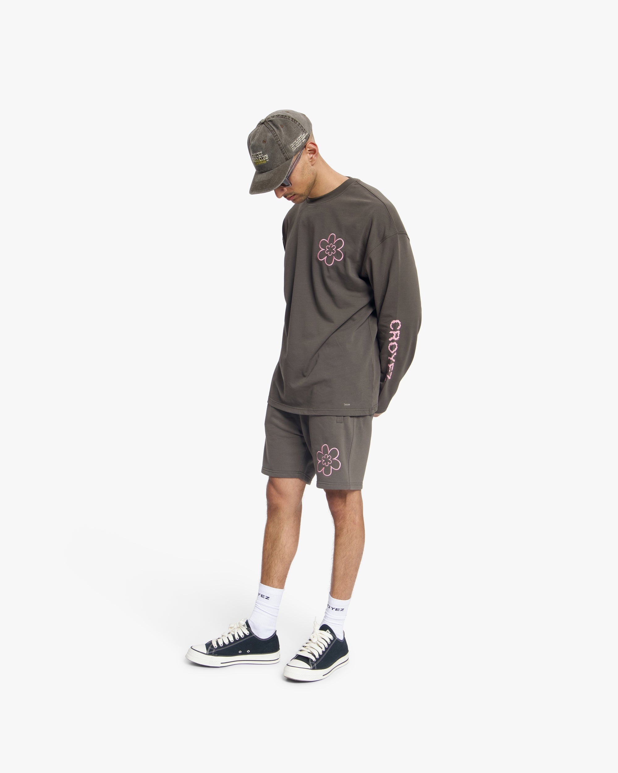 Croyez Contour De La Fleur T-Shirt- Washed Brown