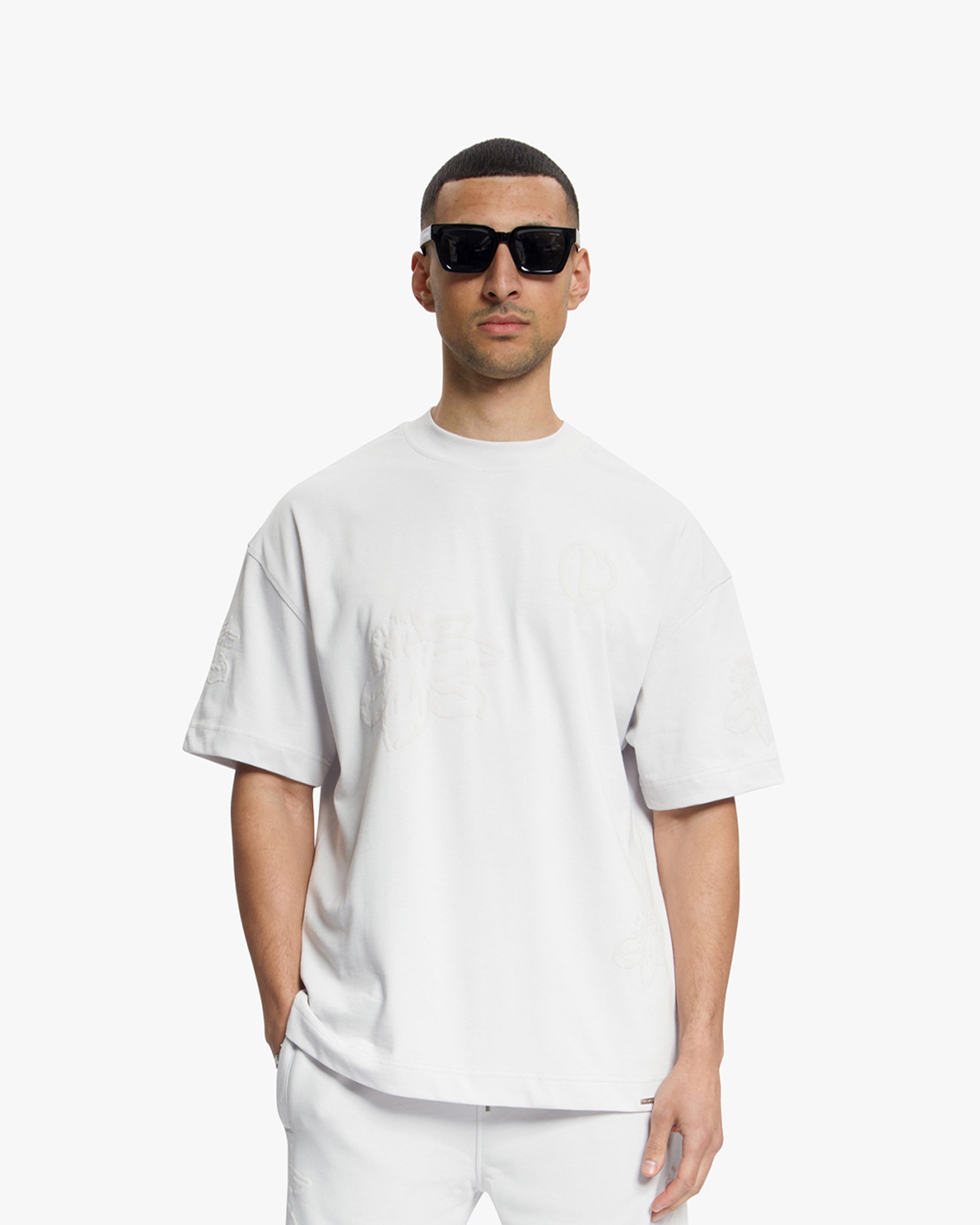 Croyez Initial Flower T-Shirt- Light Grey