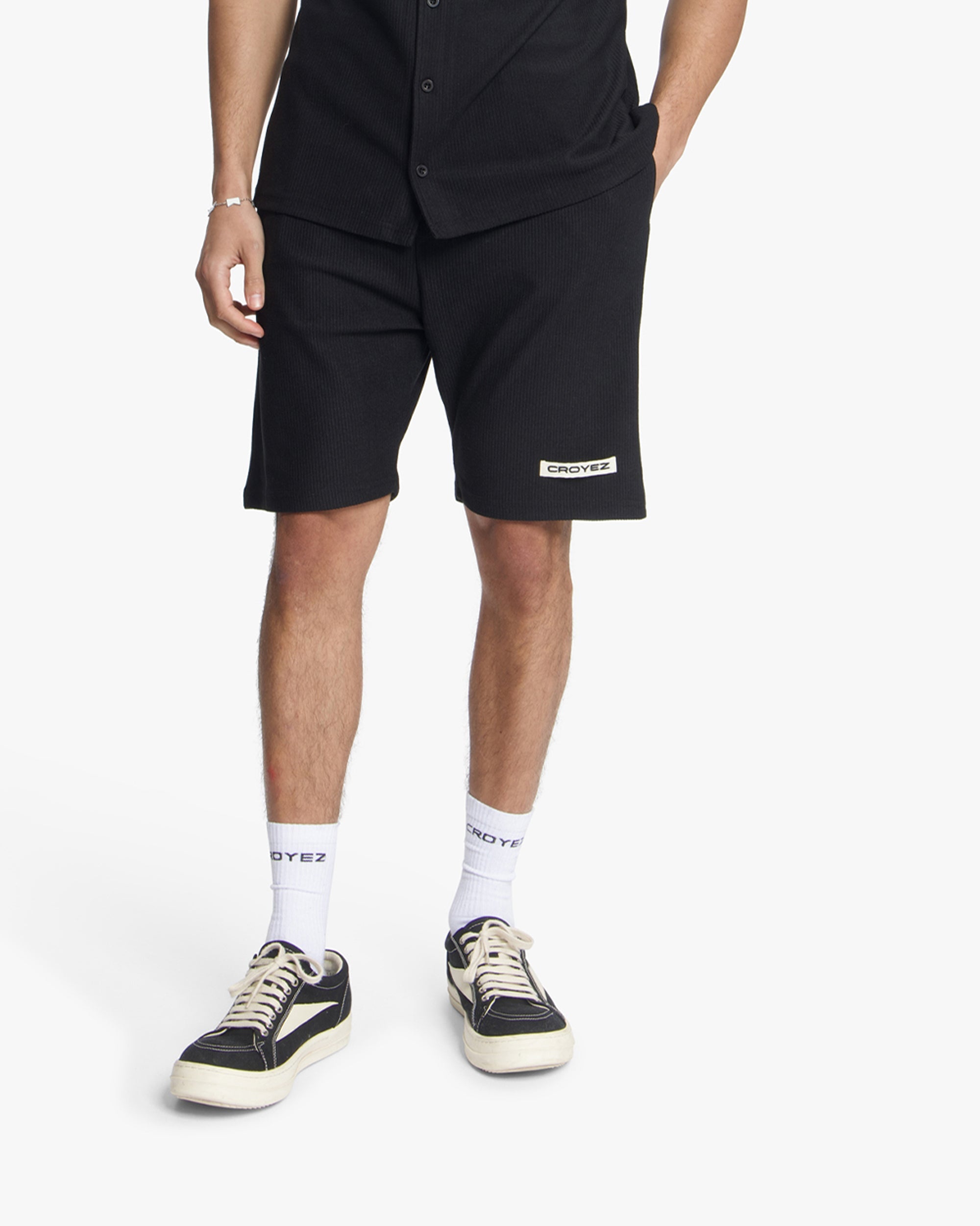Croyez Plisse Shorts- Black