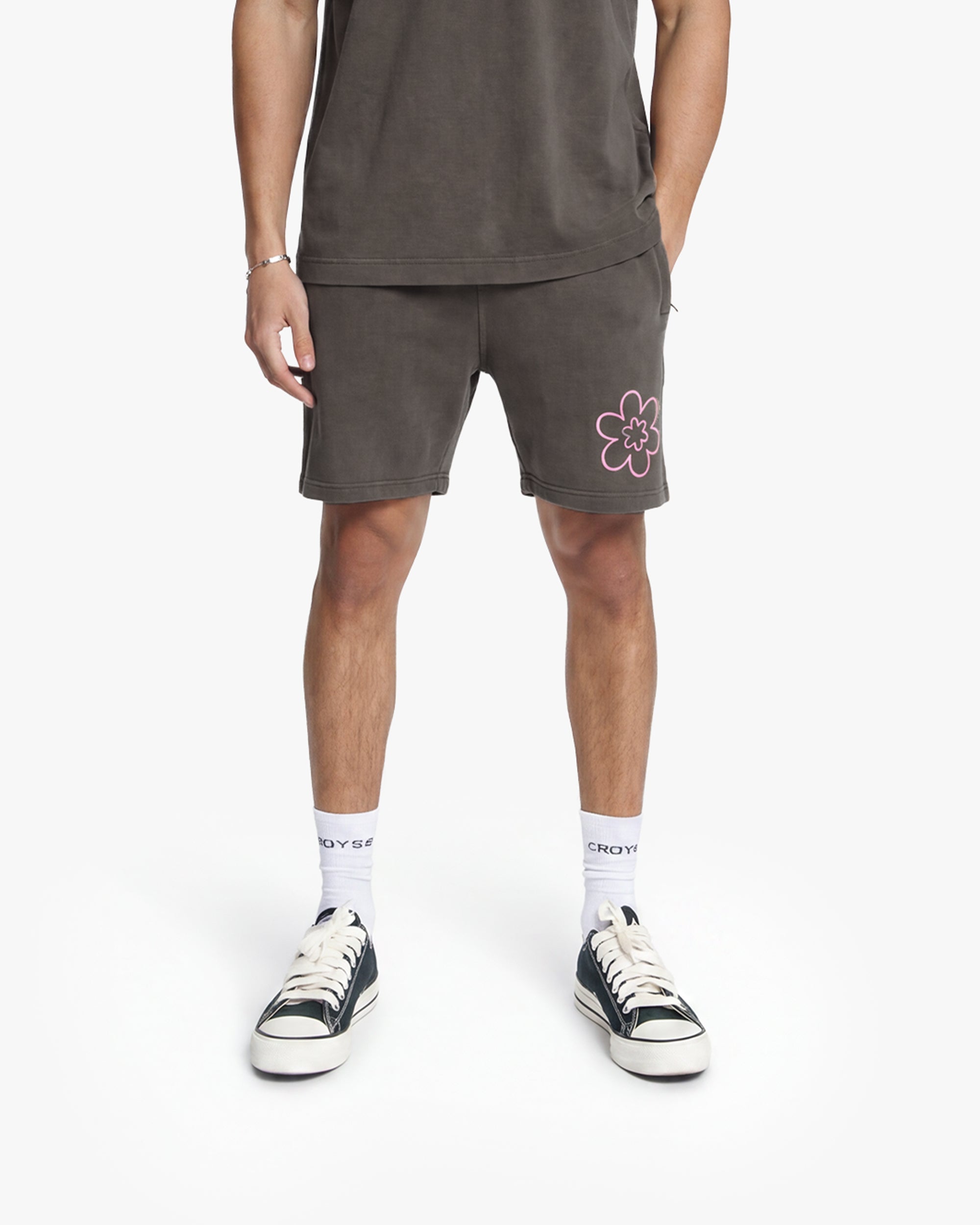 Croyez Contour De La Fleur Shorts- Washed Brown
