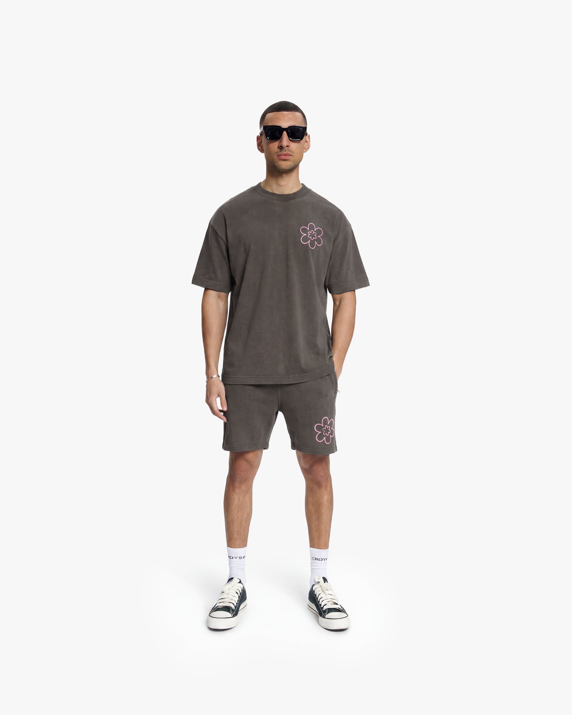 Croyez Contour De La Fleur Shorts- Washed Brown