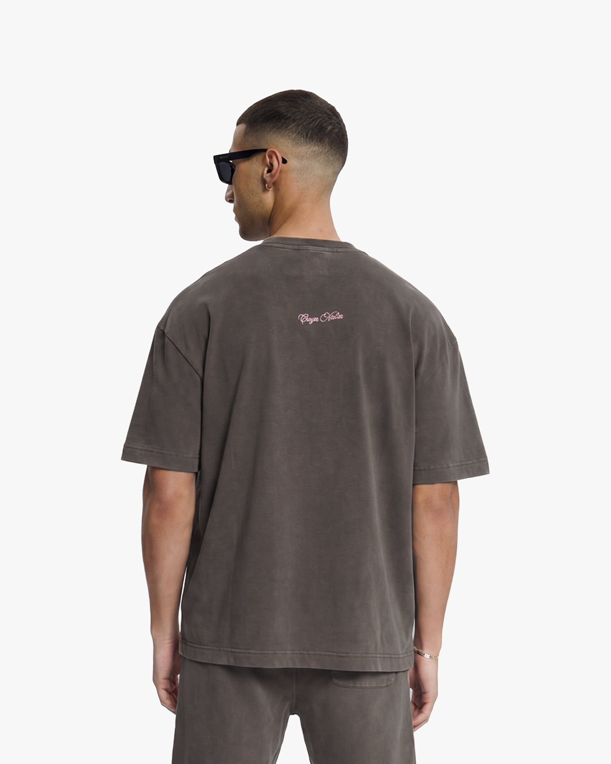 Croyez Contour De La Fleur T-Shirt- Washed Brown