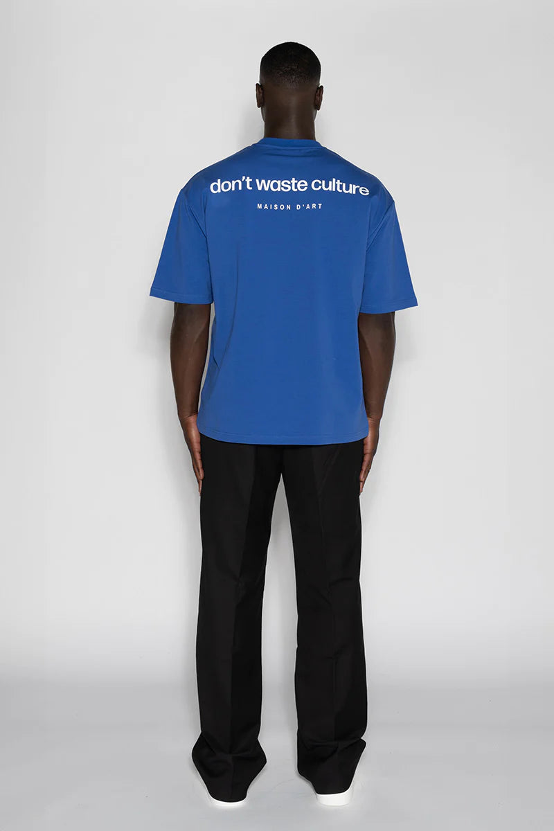 Don't Waste Culture Sara T-shirt Klein Blauw