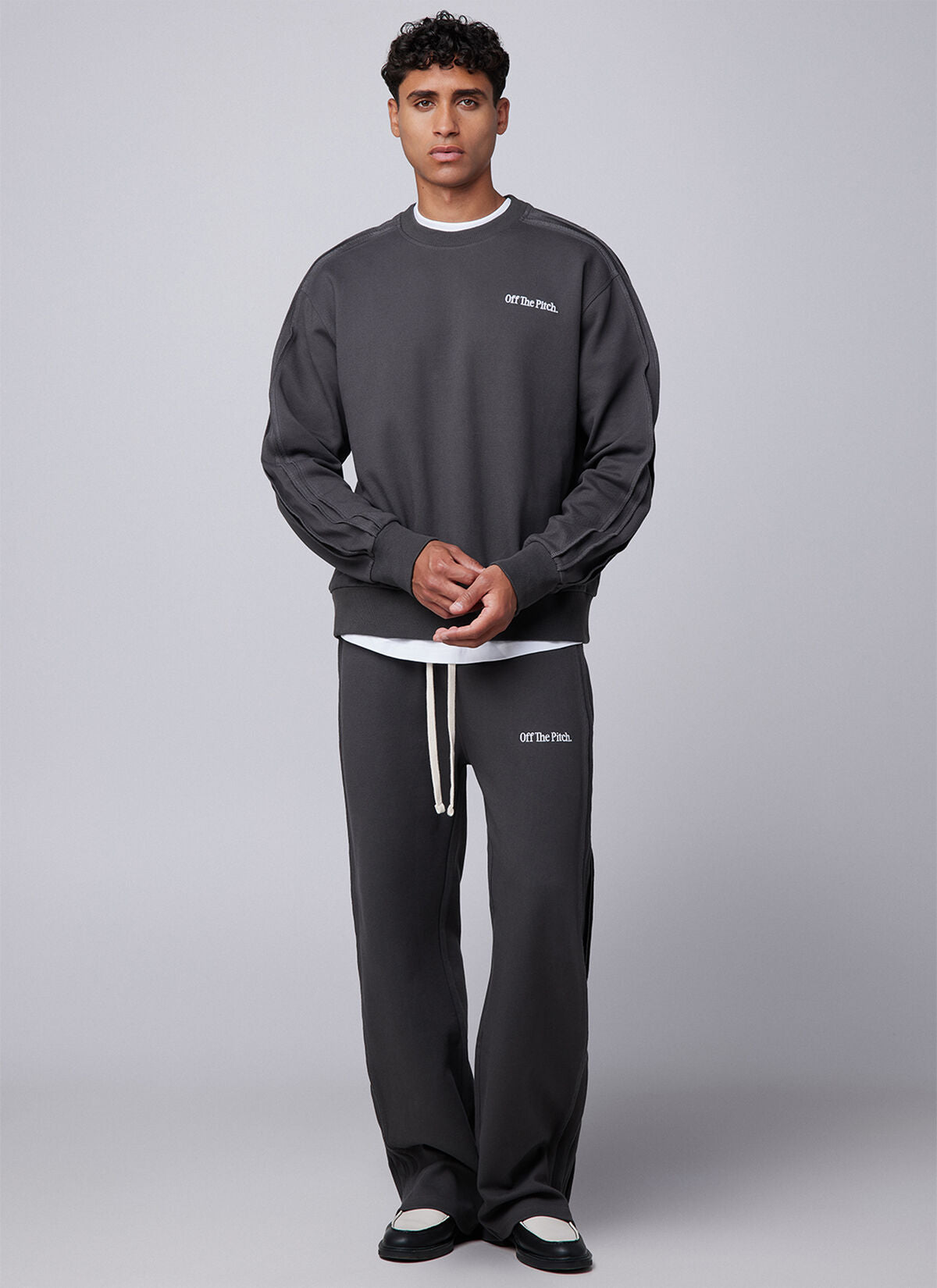 Off The Pitch Raw Edge Panel Crew - Dark Shadow