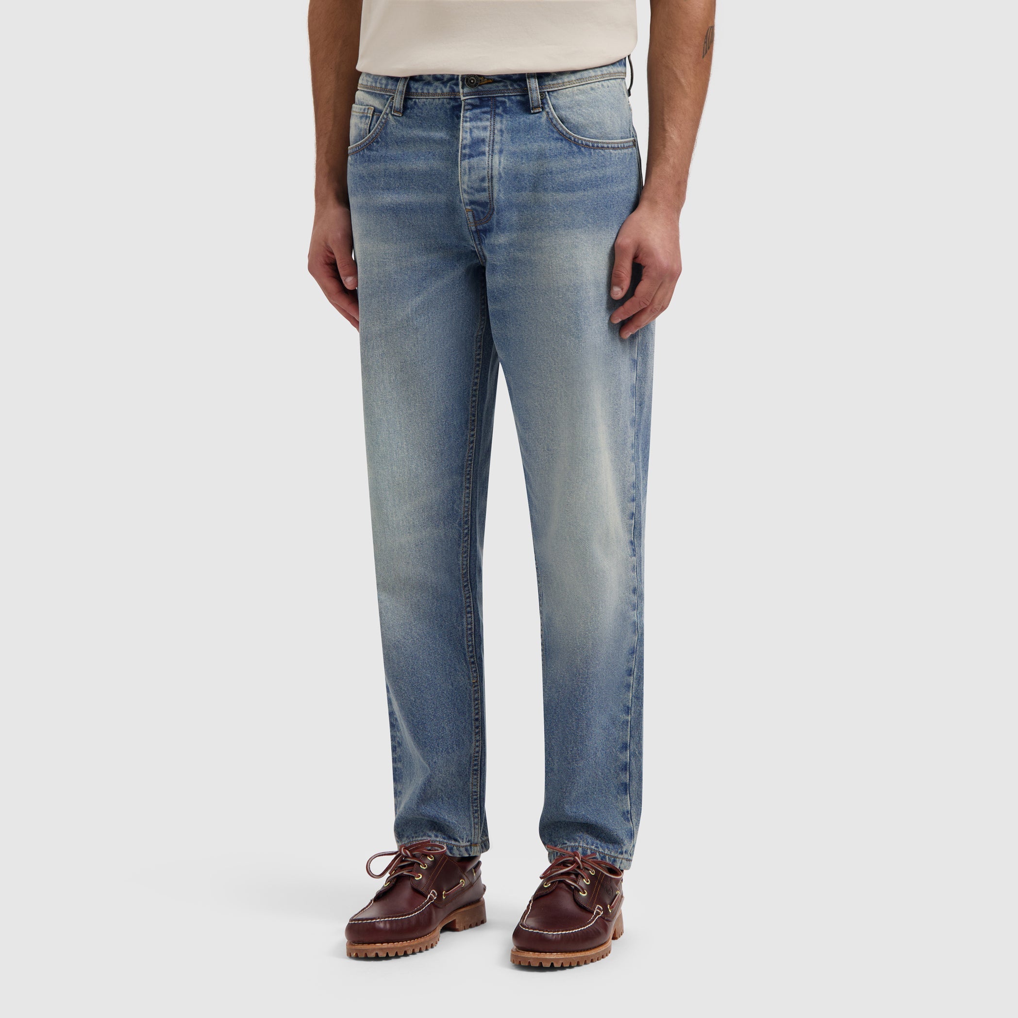 The Aiden W1673 Loose Fit Jeans - Denim Light Blue