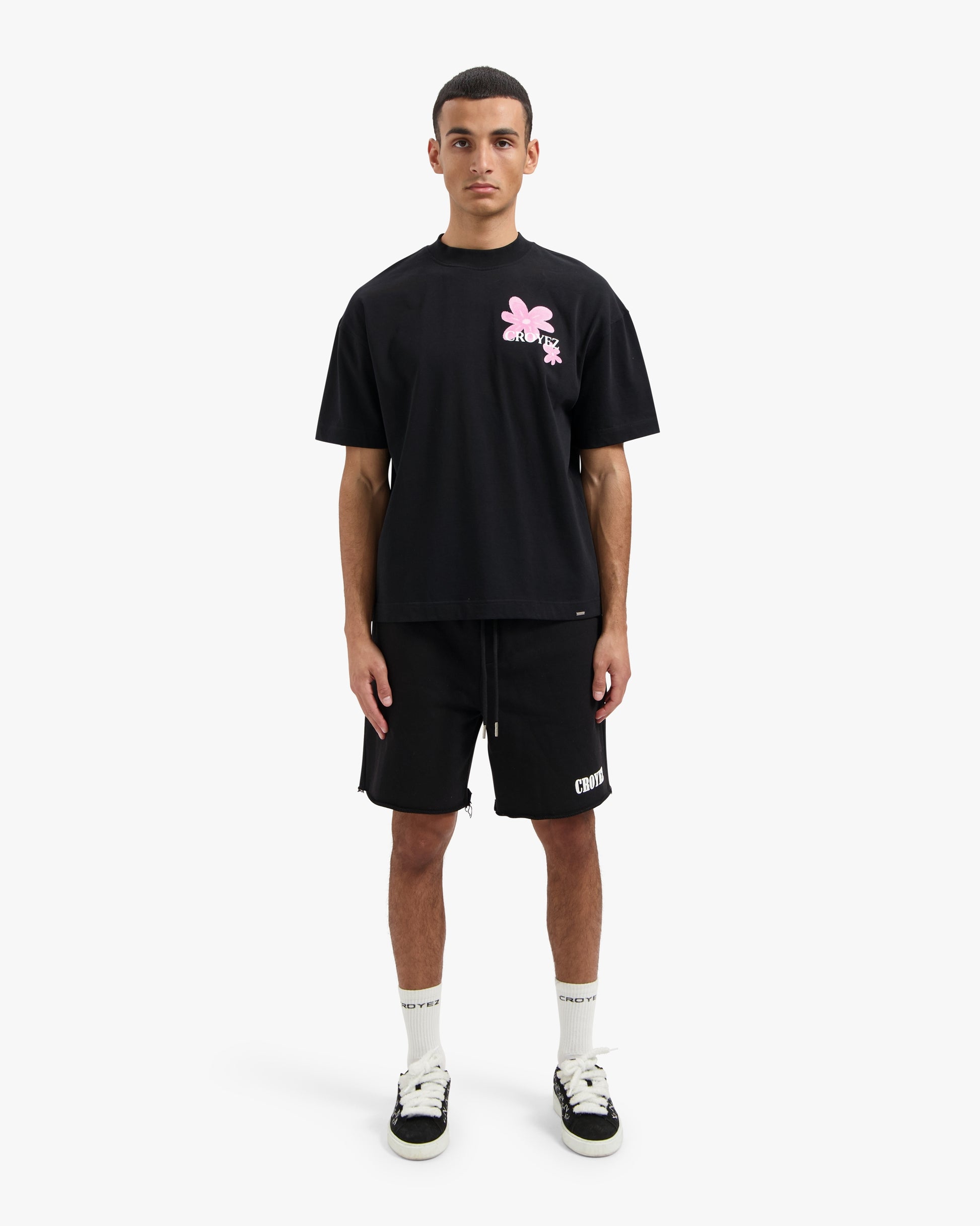 Croyez Botanique T-shirt- Black/Pink