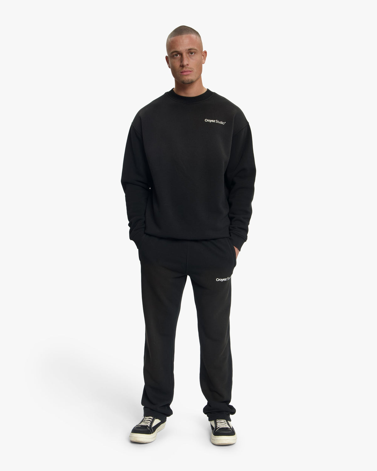 Croyez Studio Faded Sweater- Black