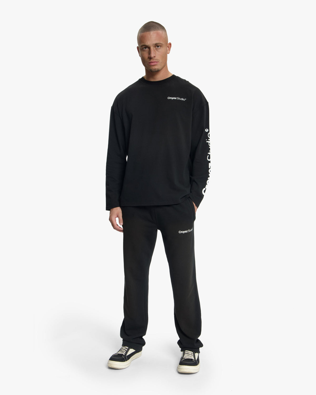 Croyez Studio Faded Longsleeve T-Shirt- Black