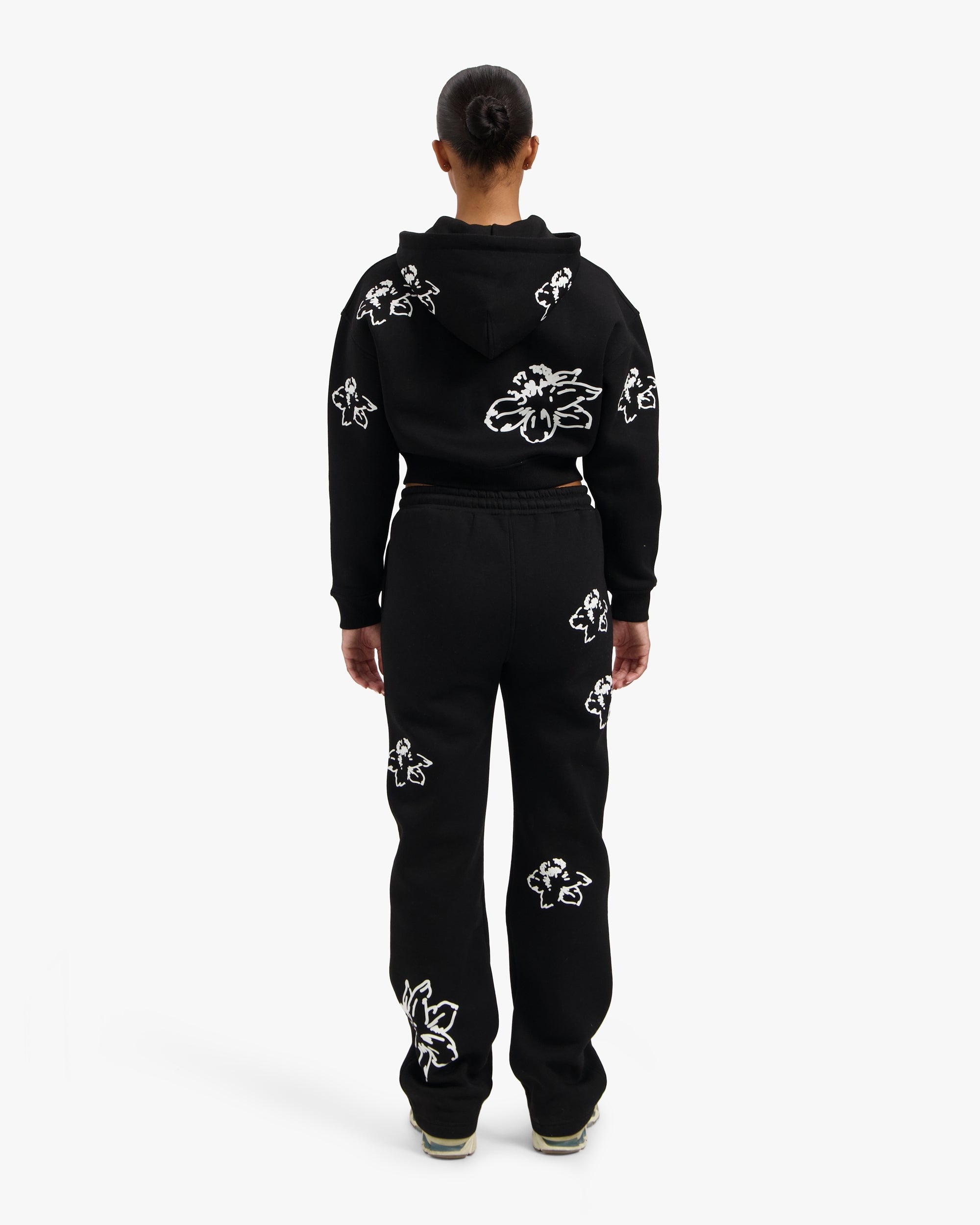 Croyez Women Flower Straight Leg Sweatpants- Black