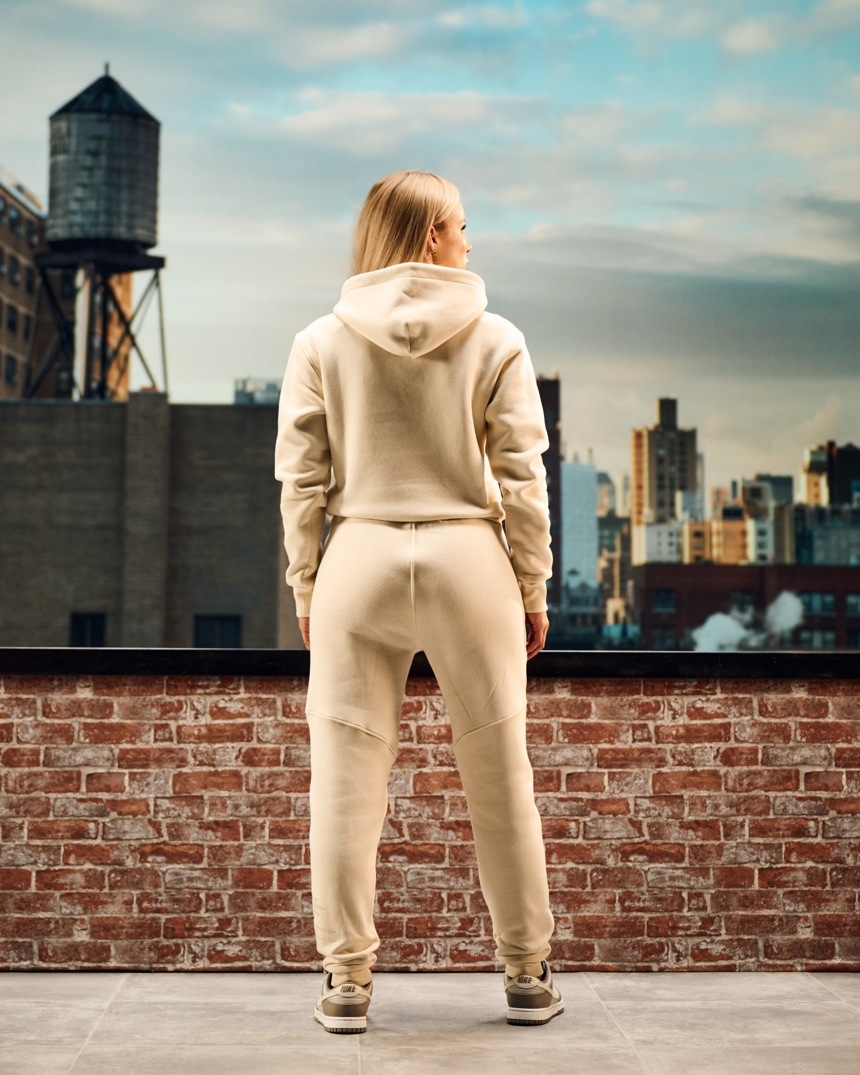 Malelions Dames Essential Hoodie- Beige