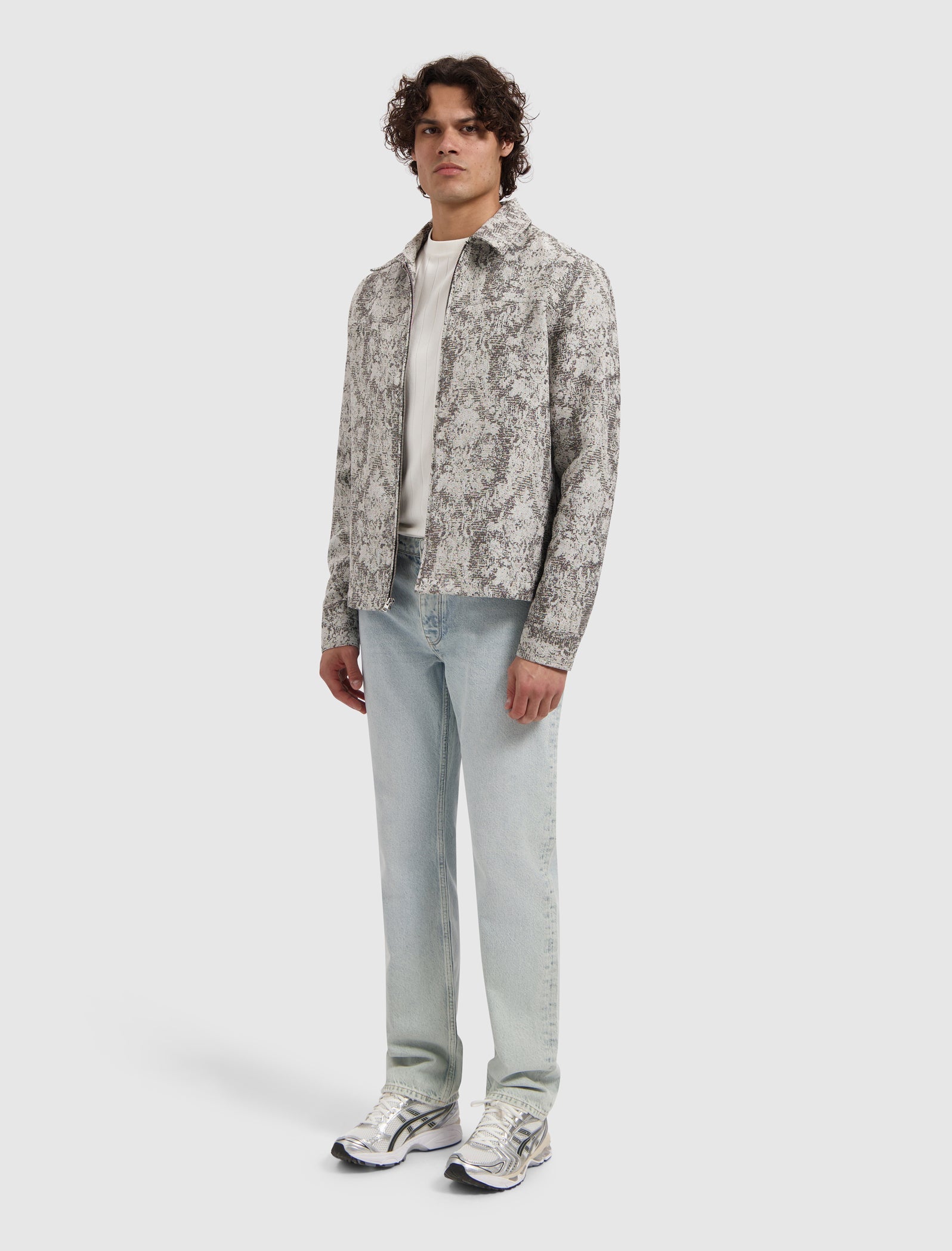 The Aiden W1673 Loose Fit Jeans - Denim Light Blue